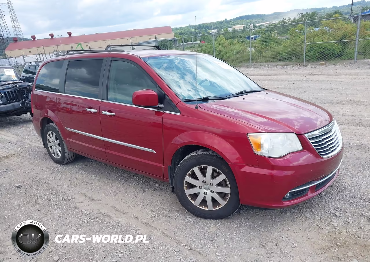 2014 Chrysler Town & Country Touring – zdjęcie 1 z 11