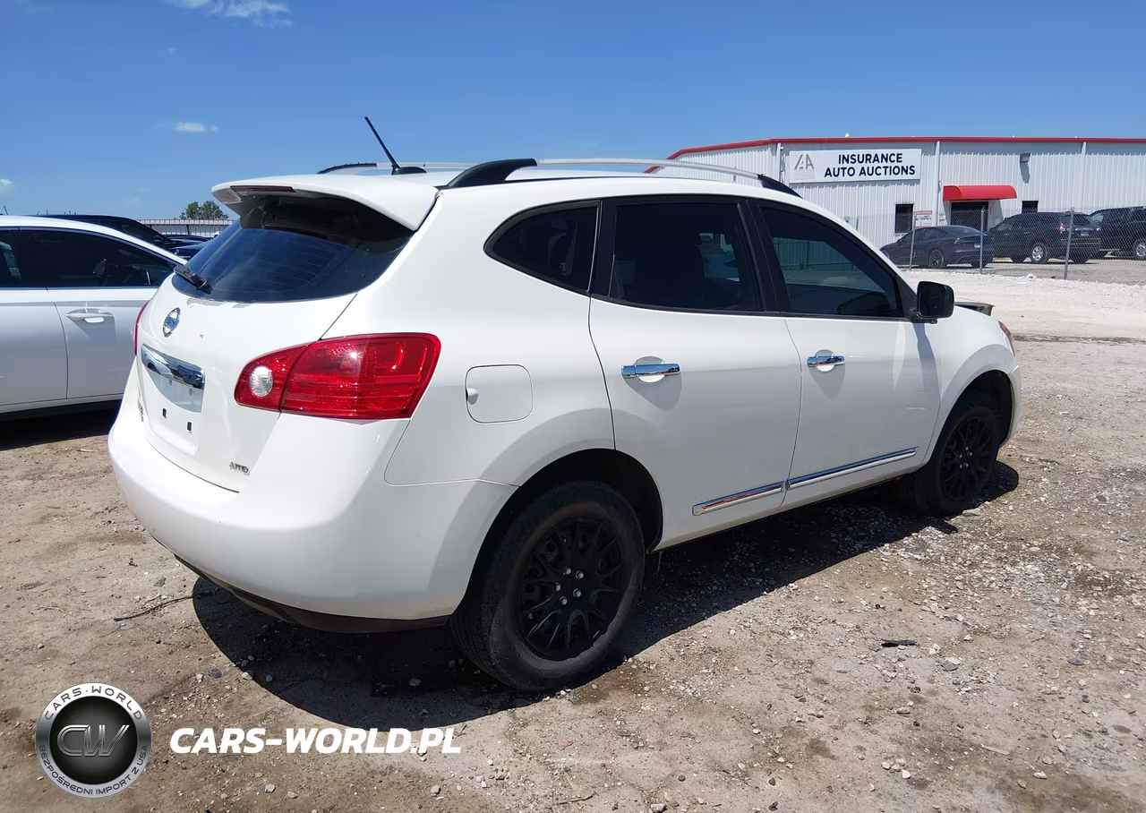 2014 Nissan Rogue Select S VIN:JN8AS5MV1EW706016 - 4