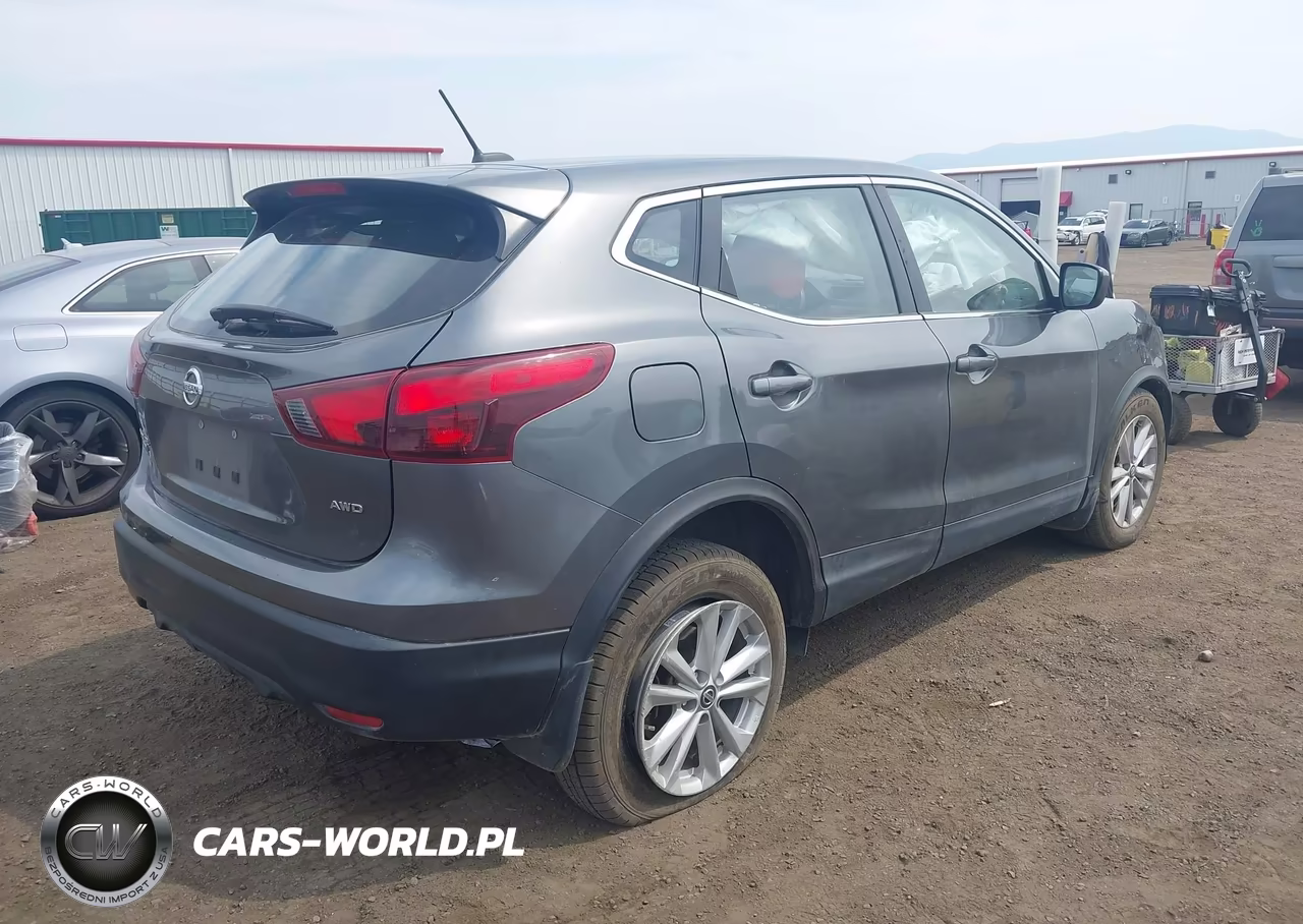 2019 Nissan Rogue Sport S VIN:JN1BJ1CR5KW310444 - 4