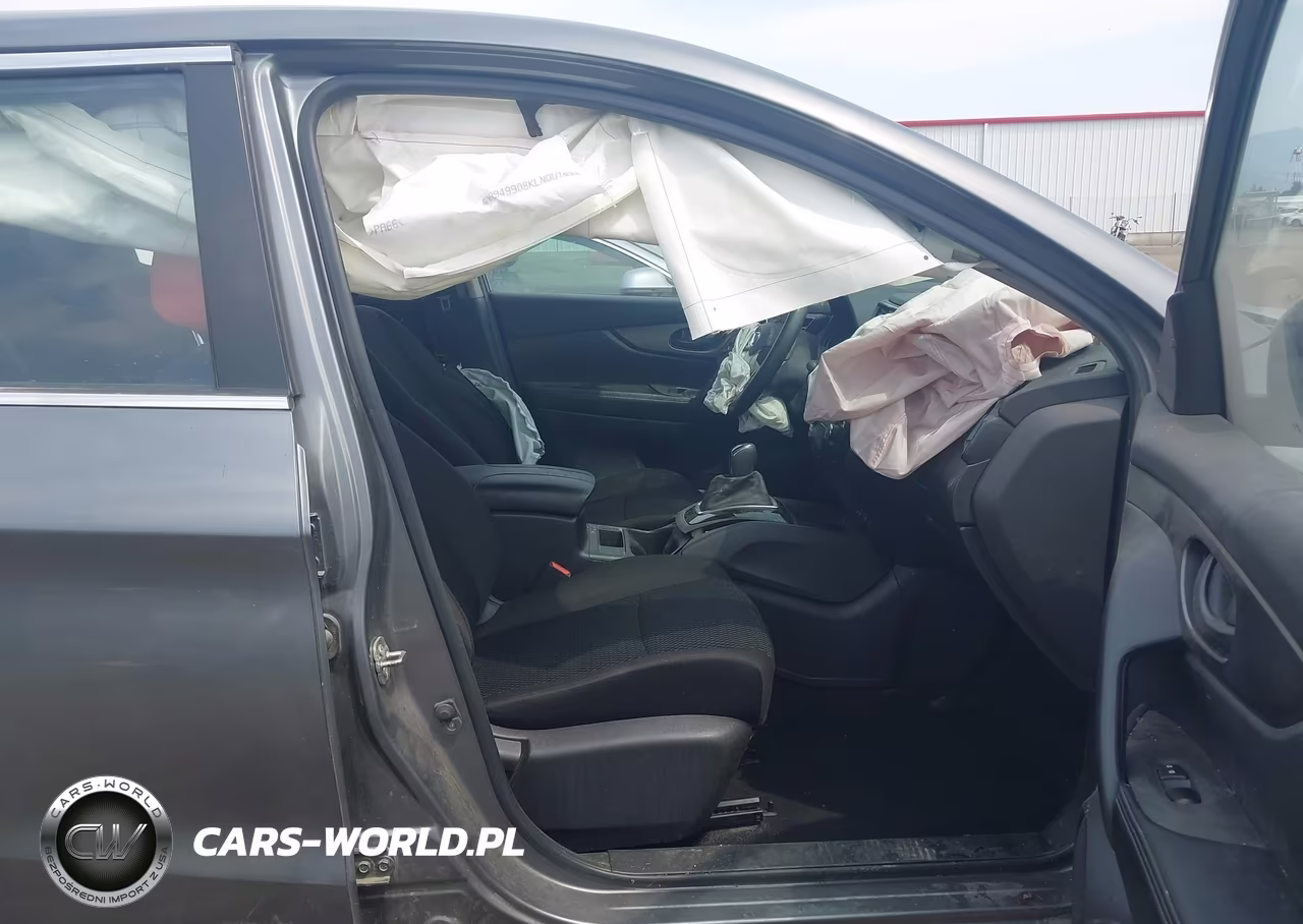 2019 Nissan Rogue Sport S VIN:JN1BJ1CR5KW310444 - 5