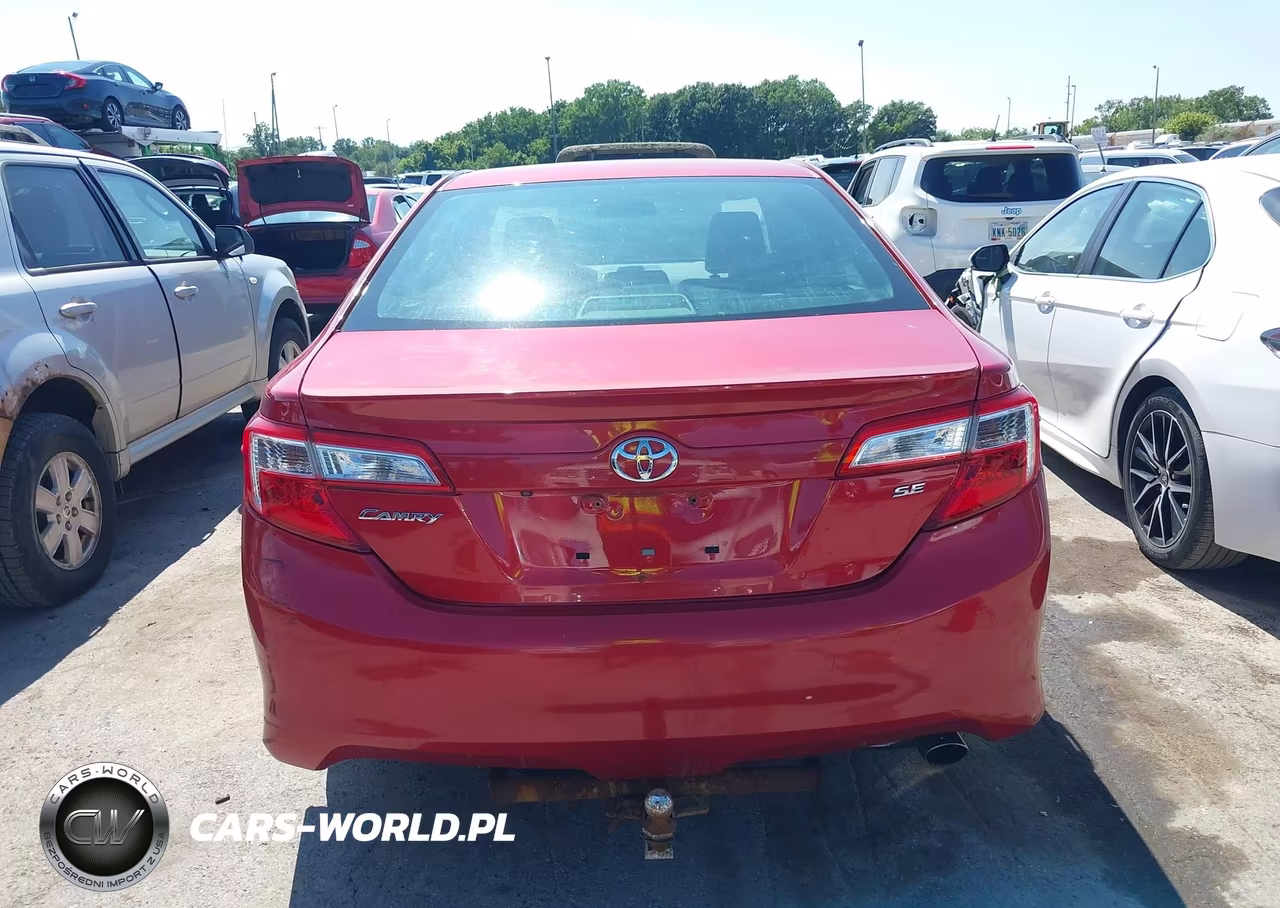 2014 Toyota Camry L VIN:4T1BF1FK4EU828411 - 16