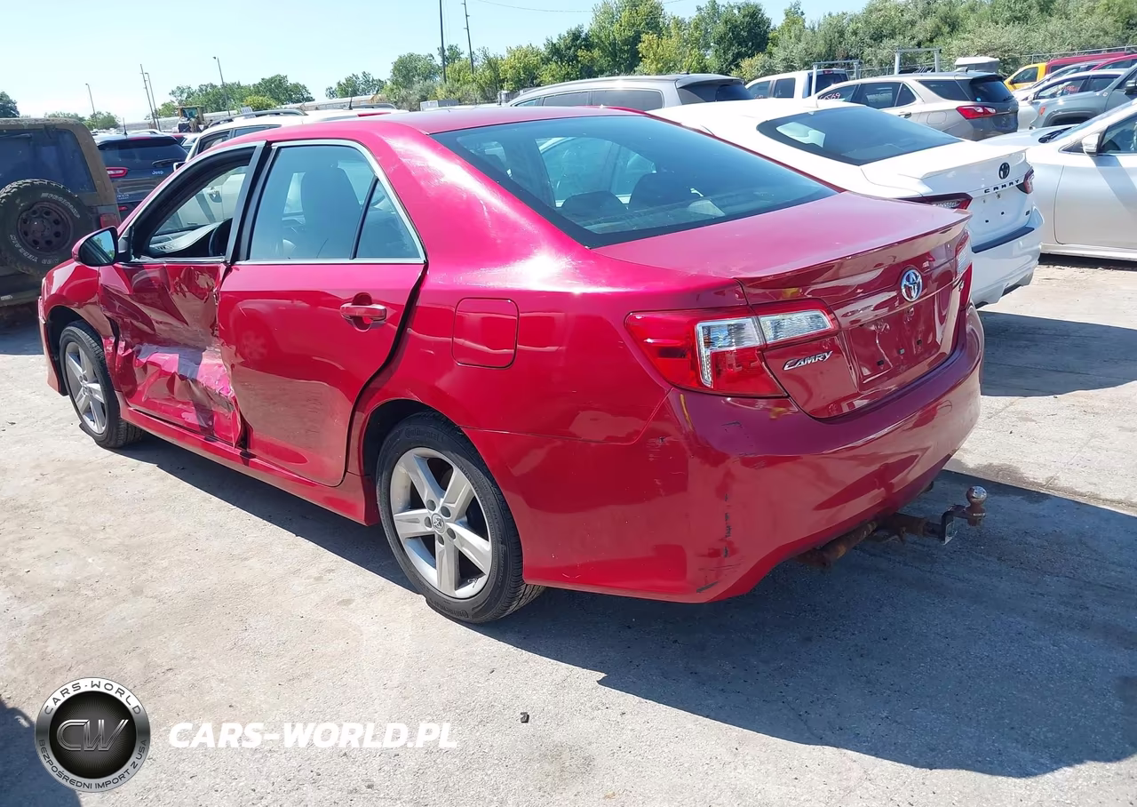 2014 Toyota Camry L VIN:4T1BF1FK4EU828411 - 3