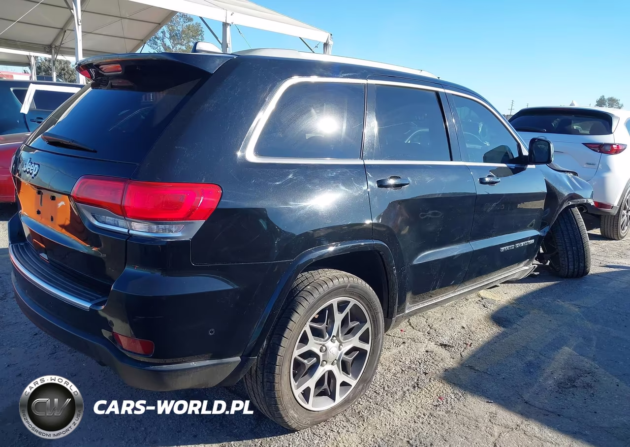 2018 Jeep Grand Cherokee Sterling Edition 4X2 VIN:1C4RJEBG5JC204837 - 4