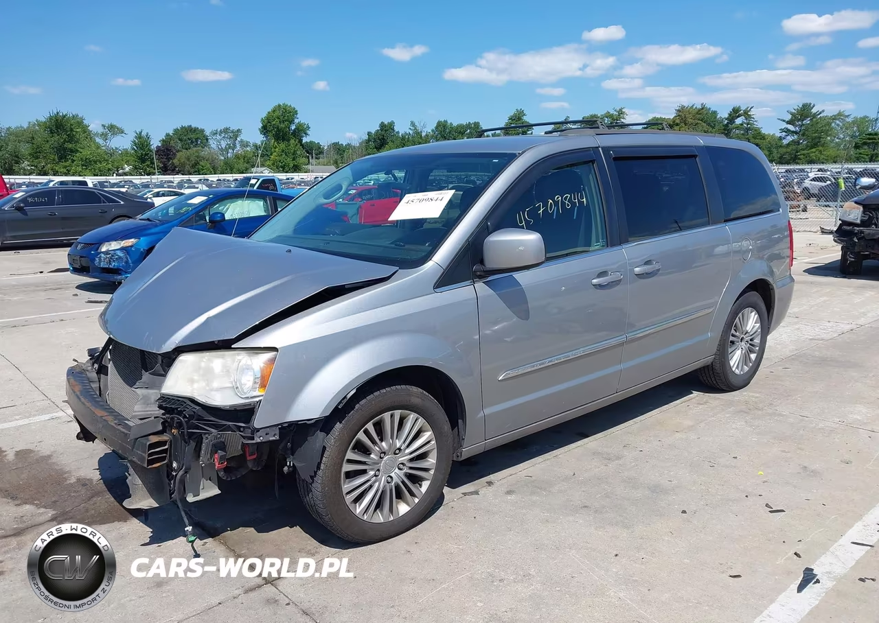 2015 Chrysler Town & Country Touring-L VIN:2C4RC1CG2FR519577 - 2