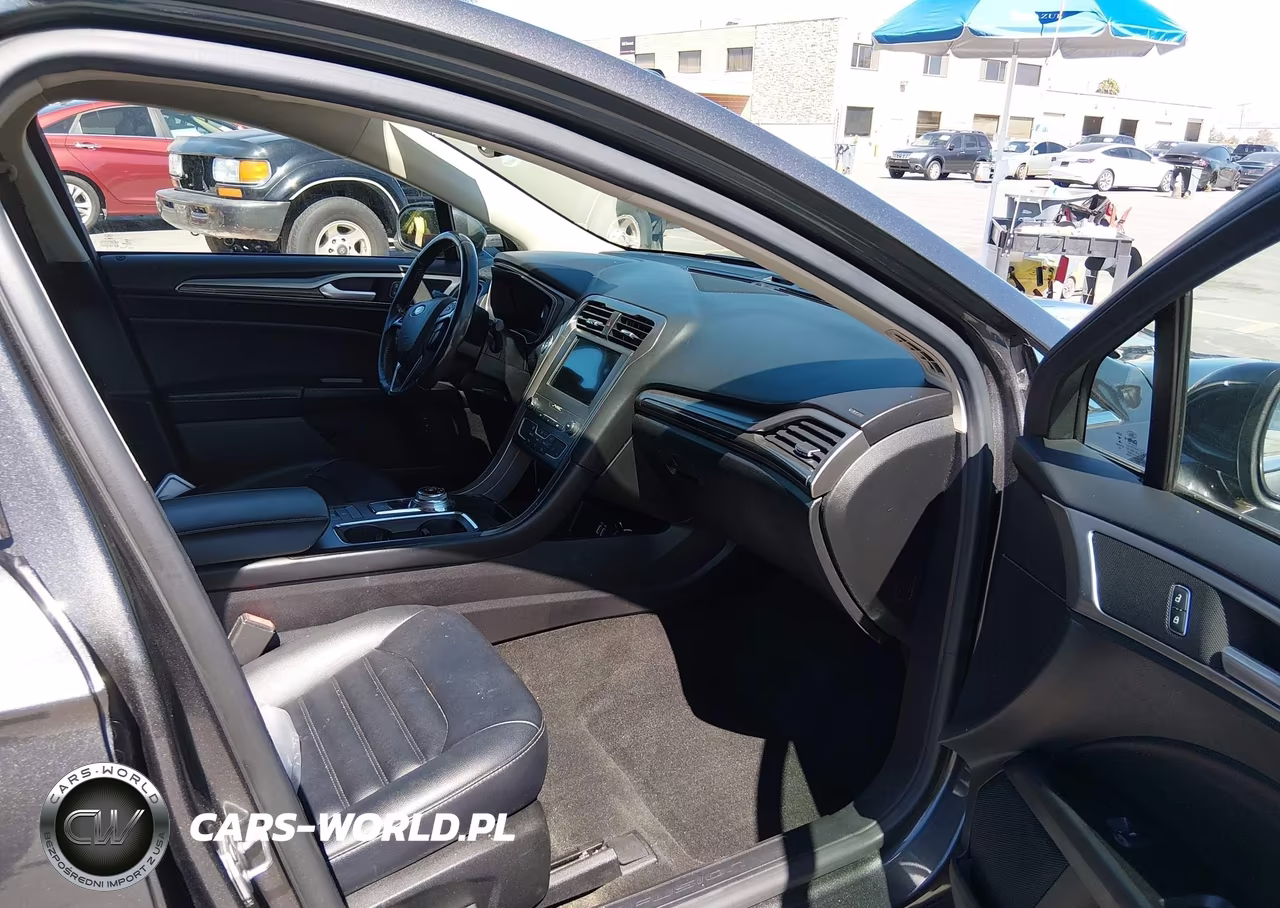 2019 Ford Fusion Hybrid Sel VIN:3FA6P0MU8KR209093 - 5