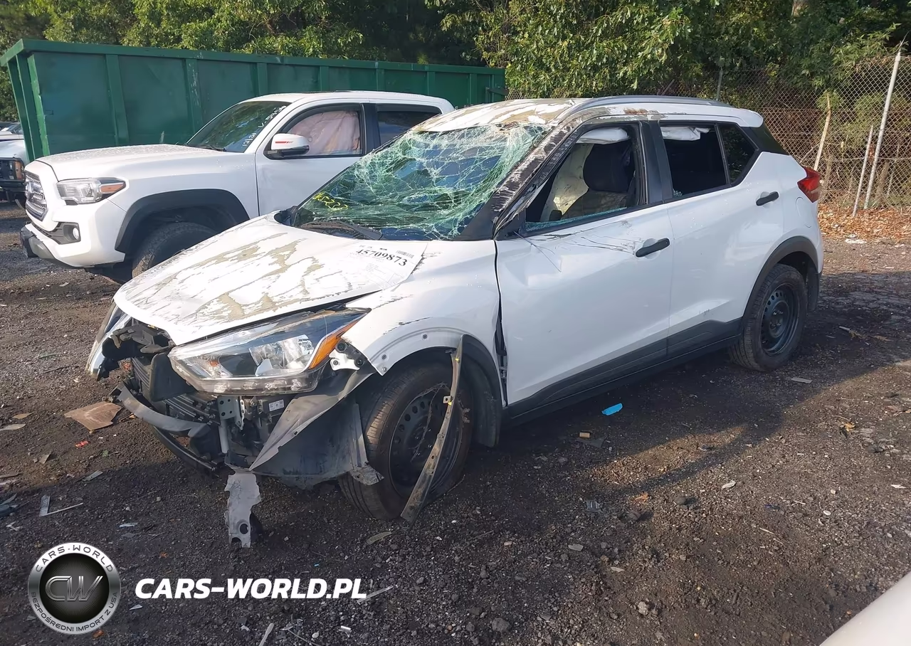 2018 Nissan Kicks S VIN:3N1CP5CU4JL517281 - 2