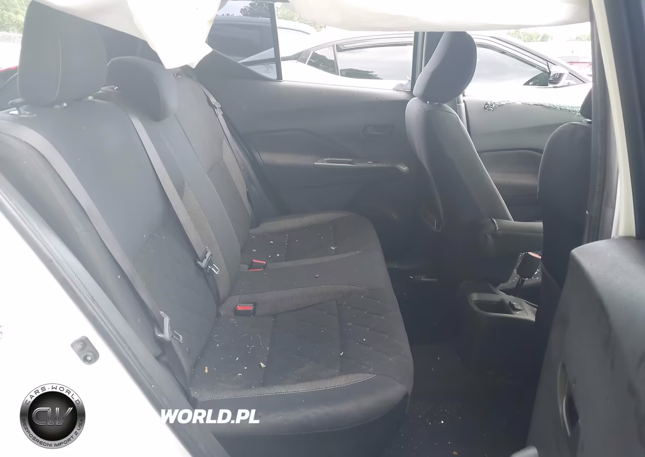 2018 Nissan Kicks S VIN:3N1CP5CU4JL517281 - 8