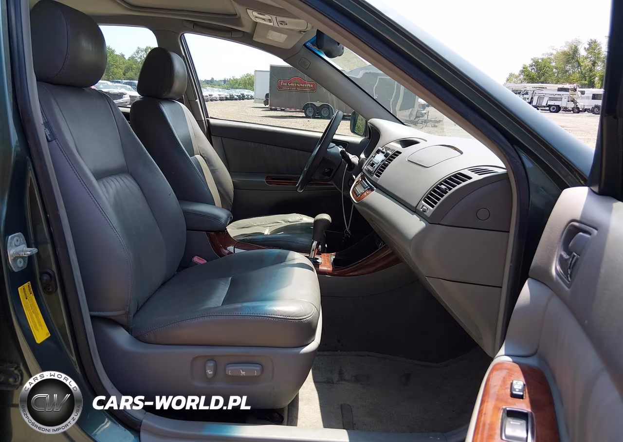 2004 Toyota Camry Xle V6 VIN:4T1BF30KX4U069394 - 5