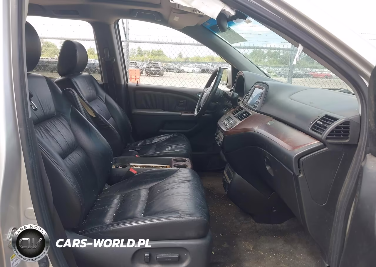 2008 Honda Odyssey Touring VIN:5FNRL38948B052666 - 5
