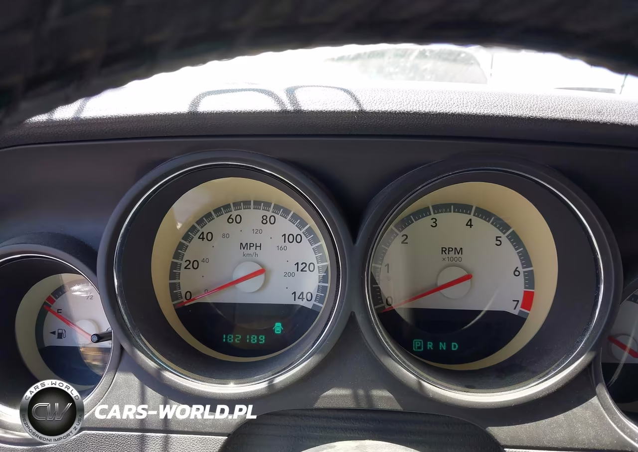 2010 Dodge Challenger Se VIN:2B3CJ4DV2AH215806 - 7