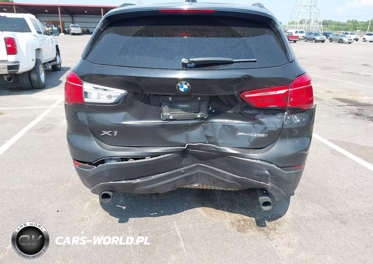 2018 BMW X1 xDrive28I VIN:WBXHT3C35J5L27860 - 6