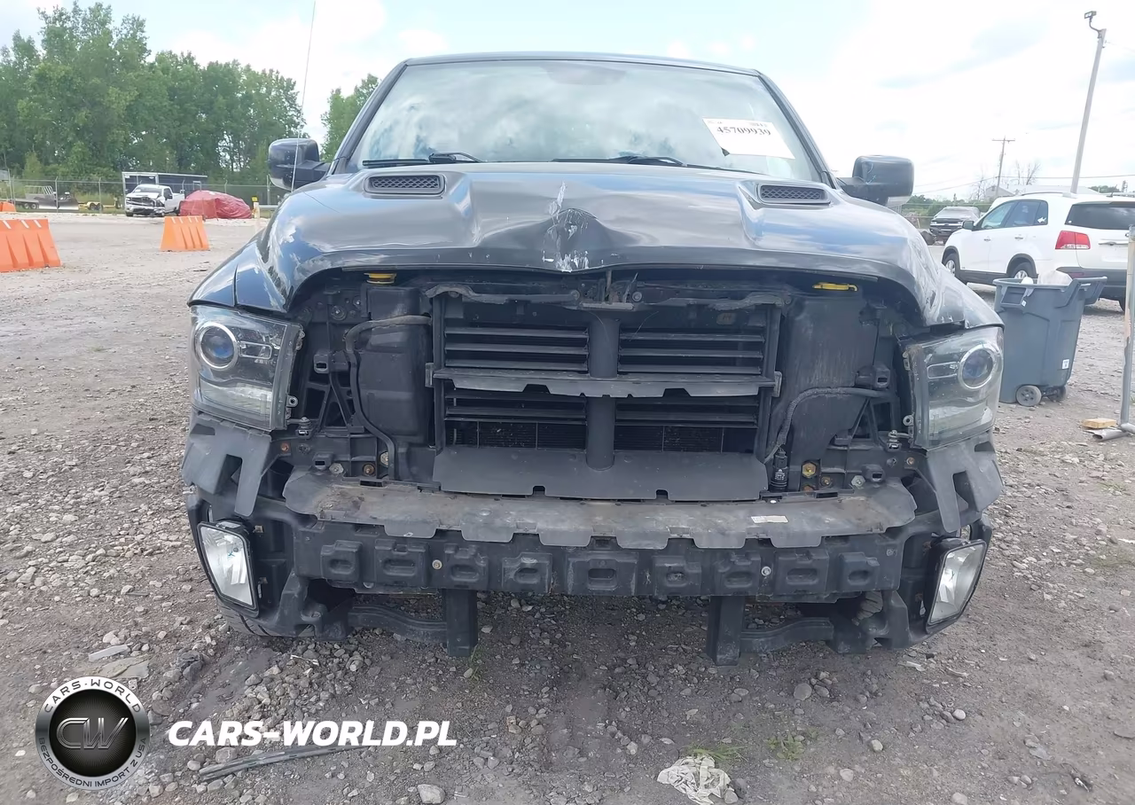 2018 Ram 1500 Sport VIN:1C6RR7MT9JS156769 - 6