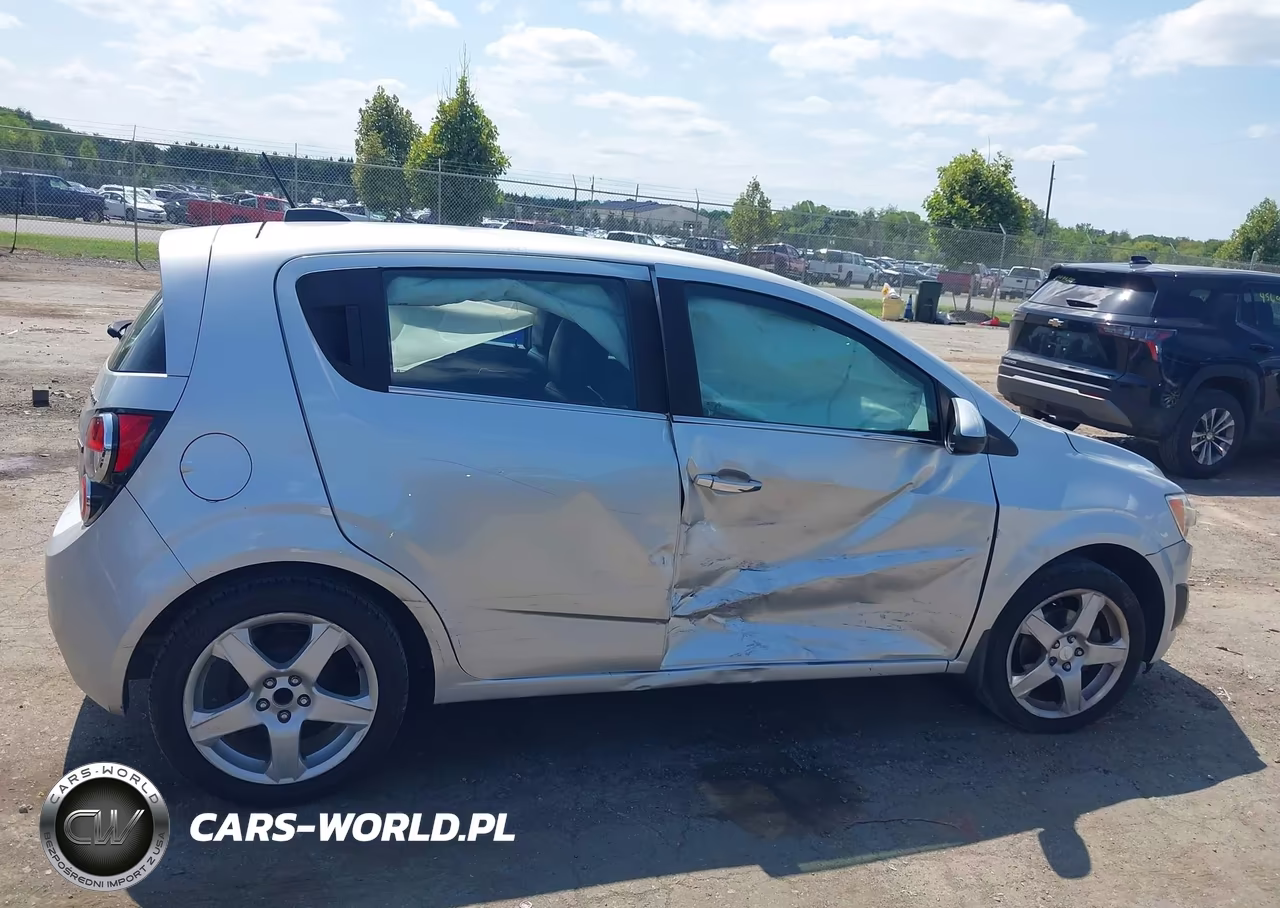 2015 Chevrolet Sonic Ltz Auto VIN:1G1JE6SB2F4212335 - 13