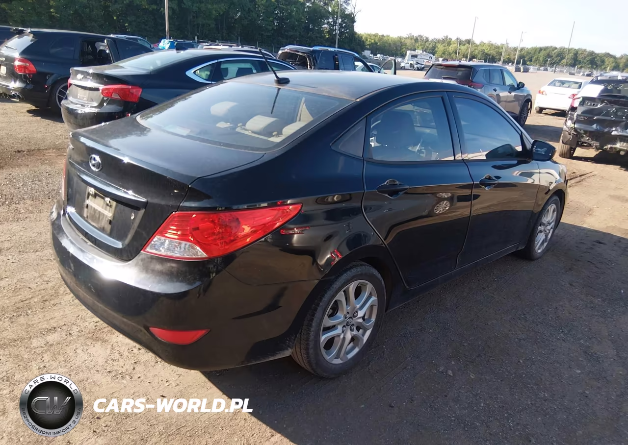 2012 Hyundai Accent Gls VIN:KMHCT4AE9CU081322 - 4