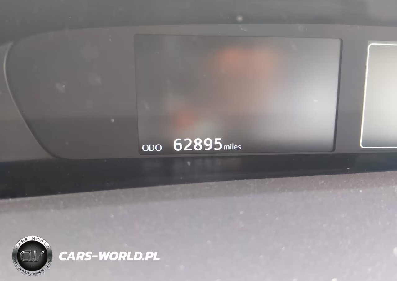 2020 Toyota Prius Le VIN:JTDKARFU6L3122451 - 15