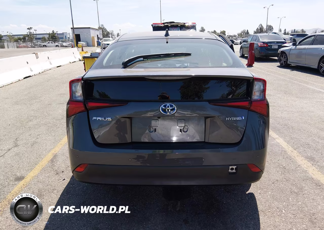 2020 Toyota Prius Le VIN:JTDKARFU6L3122451 - 16