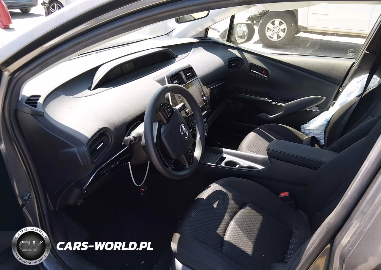 2020 Toyota Prius Le VIN:JTDKARFU6L3122451 - 5
