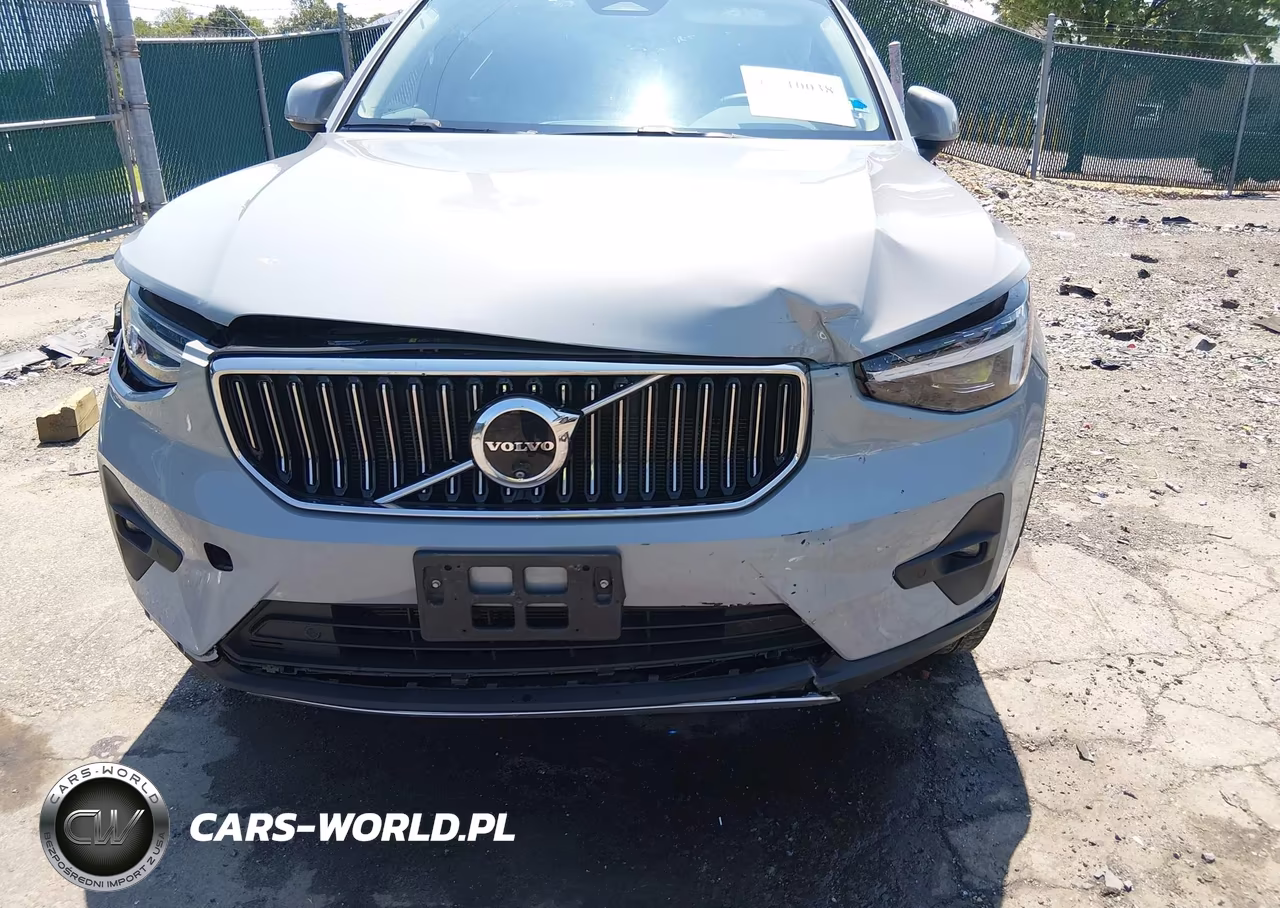 2025 Volvo Xc40 B5 Plus Bright Theme VIN:YV4L12UE2S2488612 - 6