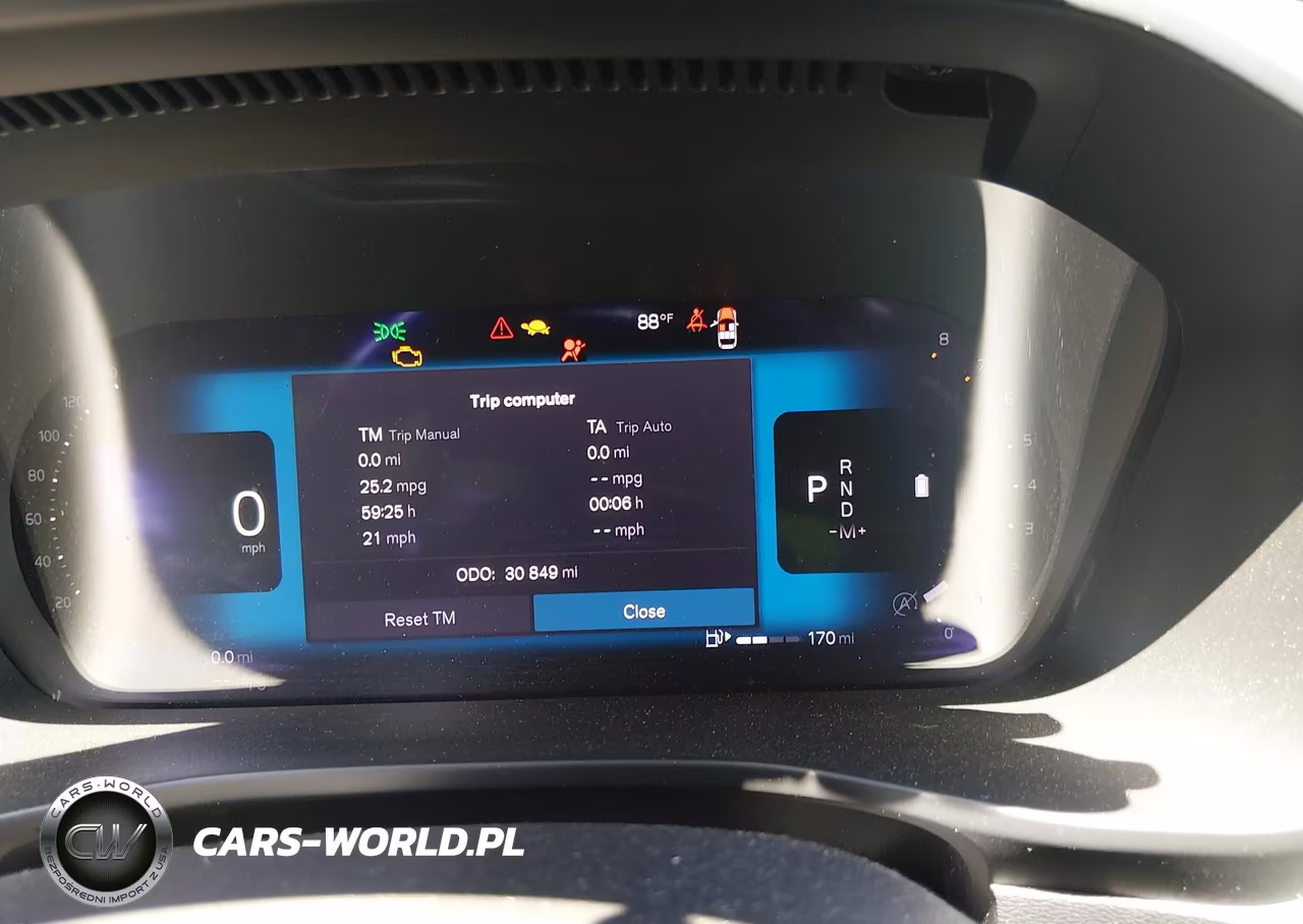 2025 Volvo Xc40 B5 Plus Bright Theme VIN:YV4L12UE2S2488612 - 7