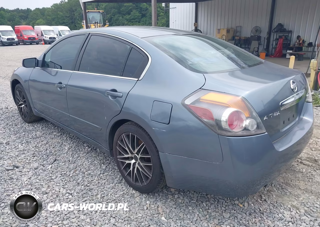 2011 Nissan Altima 2.5 S VIN:1N4AL2AP2BN446245 - 3