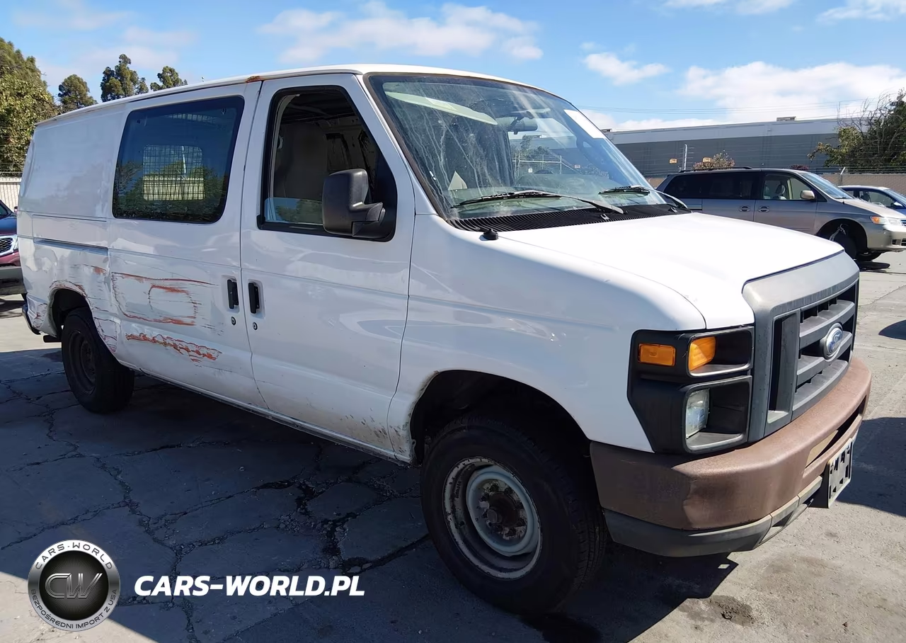 2013 Ford E-150 Commercial – zdjęcie 1 z 17