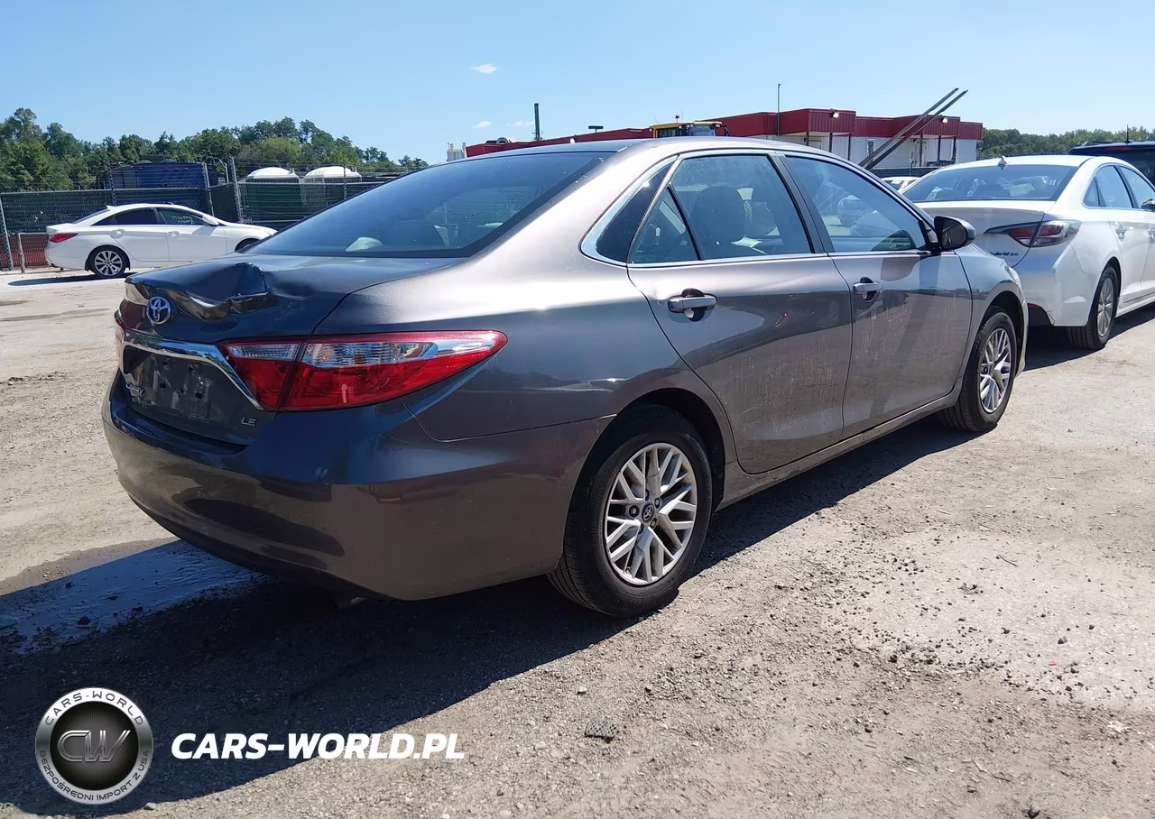 2017 Toyota Camry Le VIN:4T1BF1FK7HU377477 - 4
