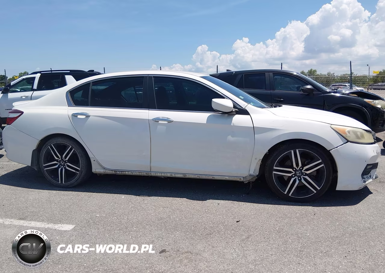 2016 Honda Accord Sport VIN:1HGCR2F51GA040031 - 13