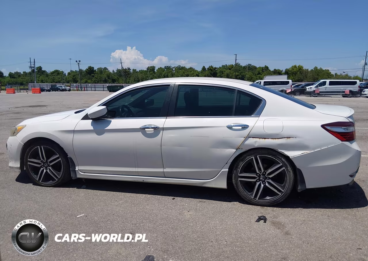 2016 Honda Accord Sport VIN:1HGCR2F51GA040031 - 14