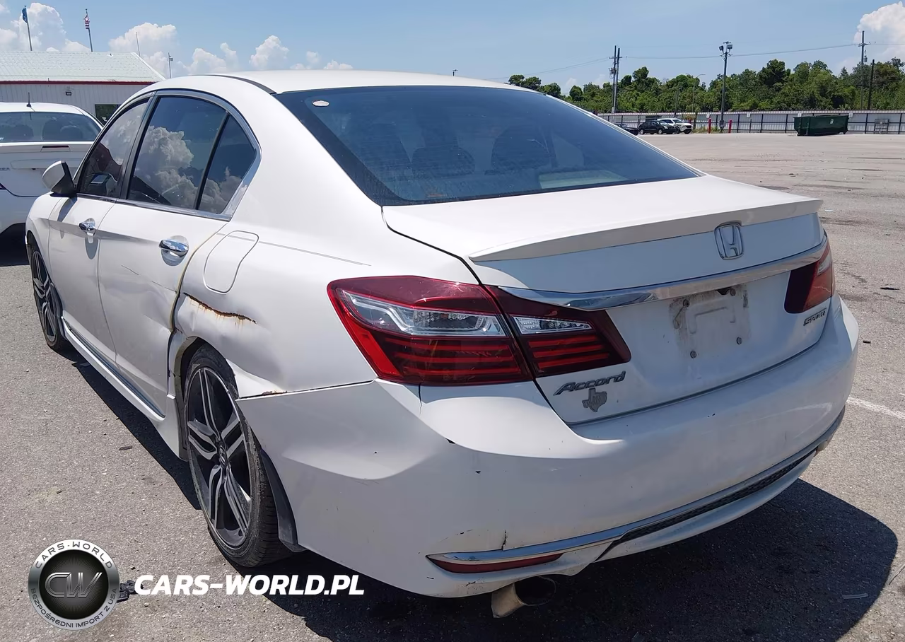 2016 Honda Accord Sport VIN:1HGCR2F51GA040031 - 3