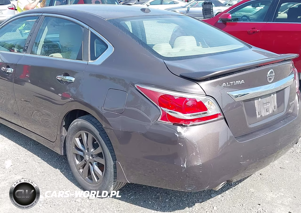 2015 Nissan Altima 2.5 S VIN:1N4AL3APXFN905789 - 14