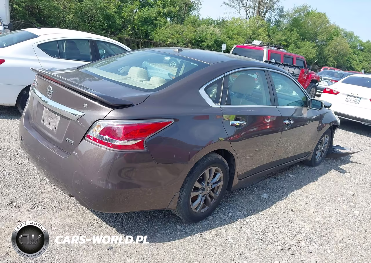 2015 Nissan Altima 2.5 S VIN:1N4AL3APXFN905789 - 4