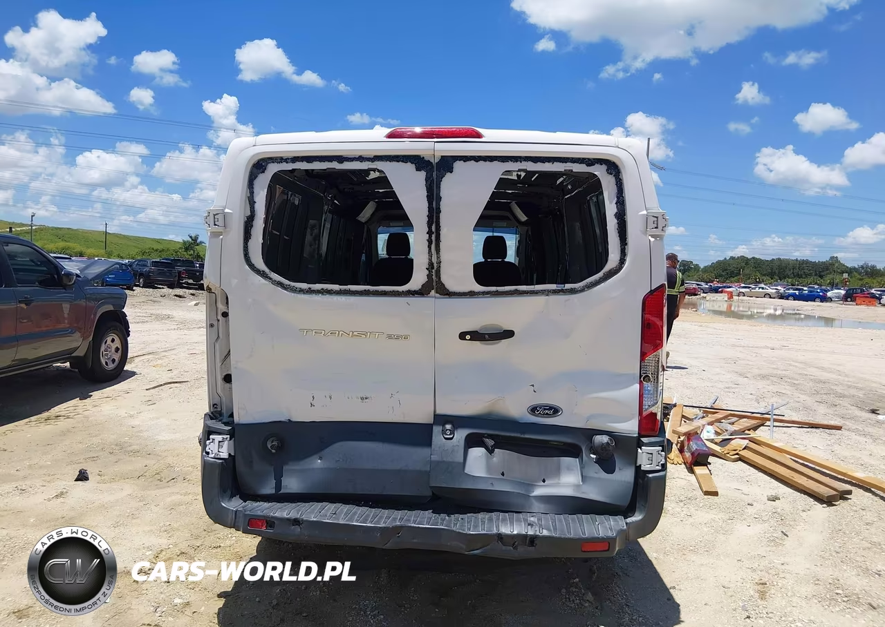 2018 Ford Transit-250 VIN:1FTYR2ZM3JKA43036 - 16