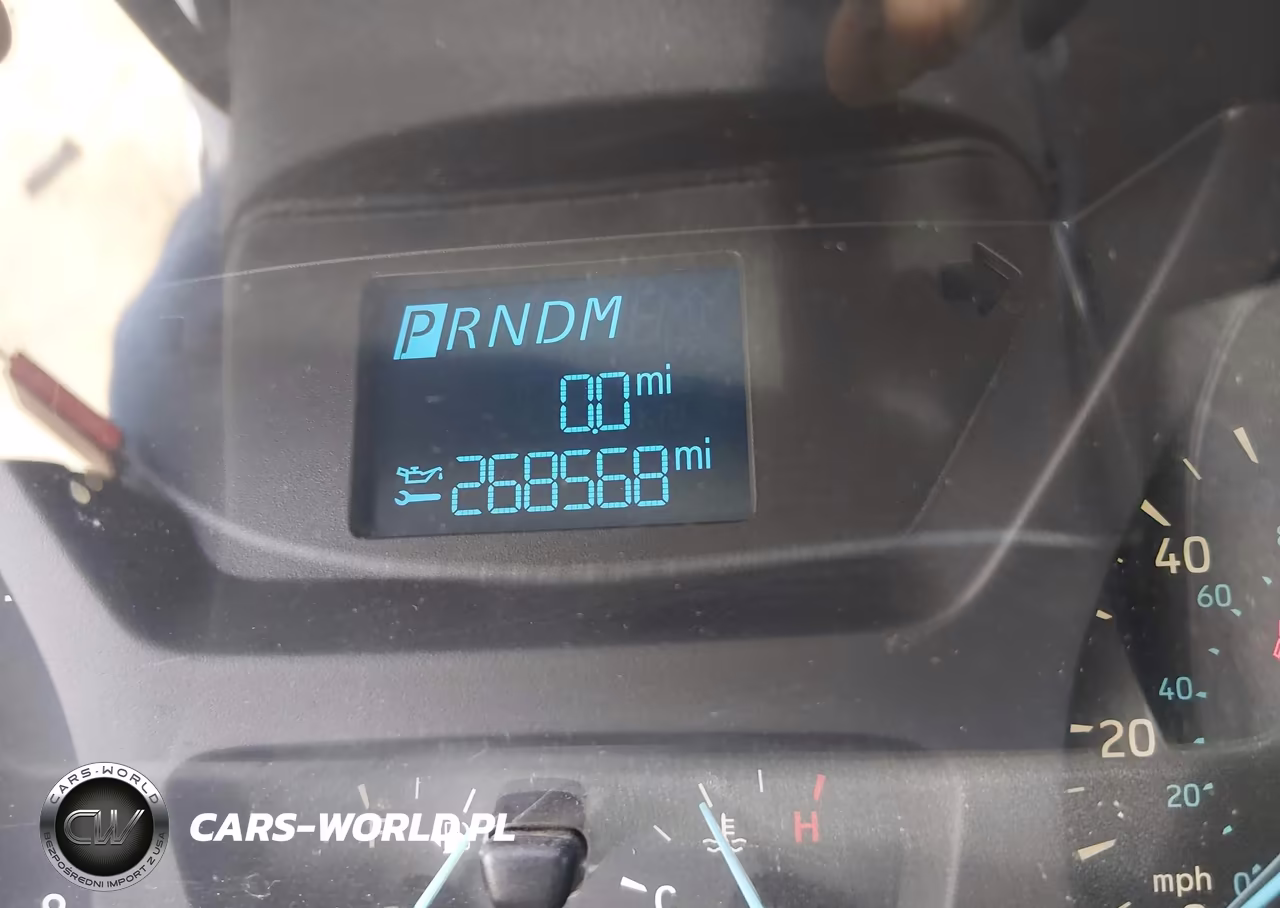 2018 Ford Transit-250 VIN:1FTYR2ZM3JKA43036 - 7