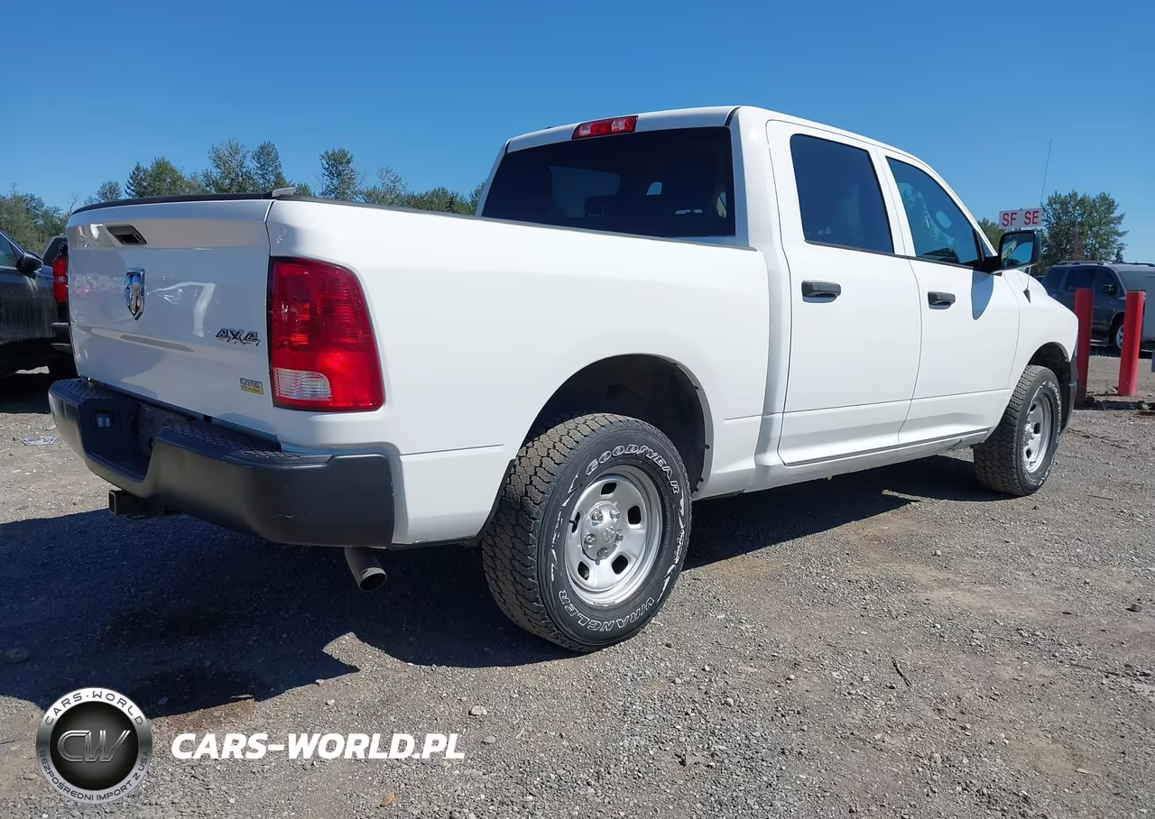 2018 Ram 1500 VIN:1C6RR7KG0JS157556 - 4