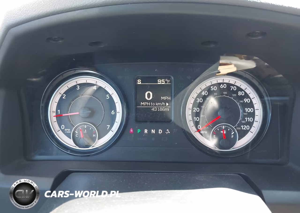 2018 Ram 1500 VIN:1C6RR7KG0JS157556 - 7