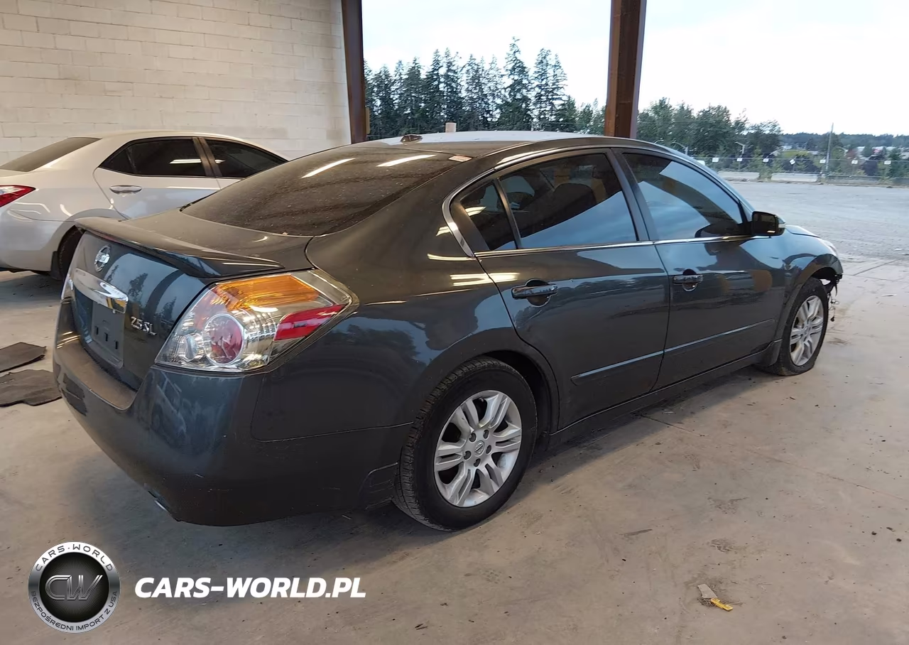 2011 Nissan Altima 2.5 S VIN:1N4AL2AP9BN452592 - 4