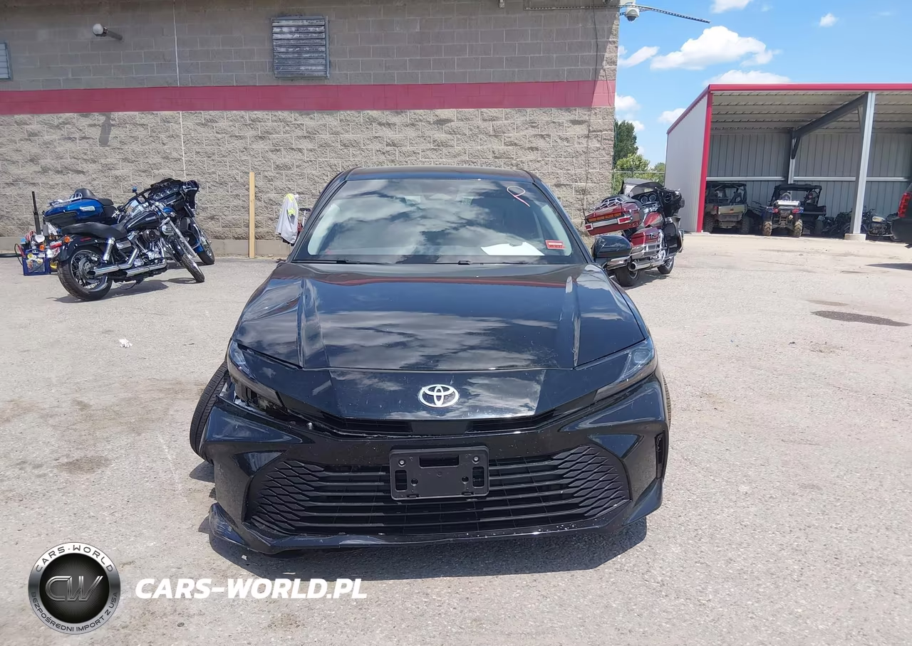 2025 Toyota Camry Le VIN:4T1DBADK7SU028589 - 13