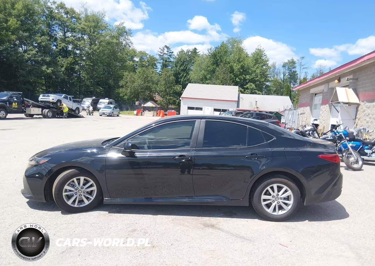 2025 Toyota Camry Le VIN:4T1DBADK7SU028589 - 15