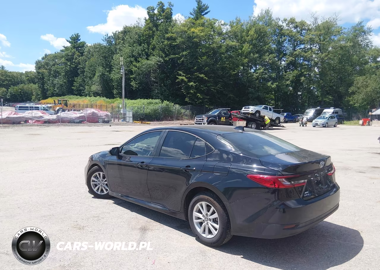 2025 Toyota Camry Le VIN:4T1DBADK7SU028589 - 3