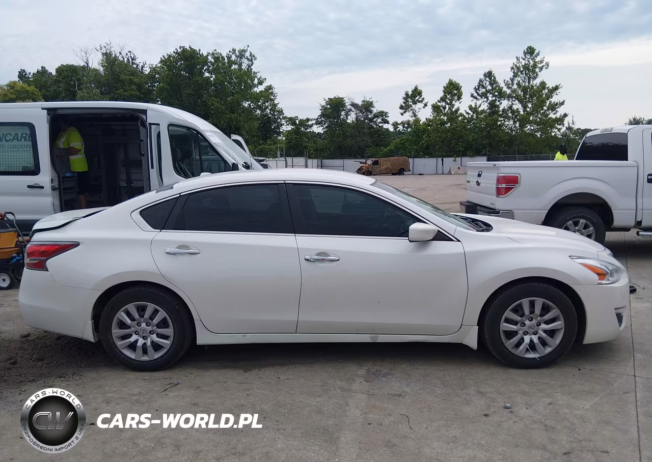 2015 Nissan Altima 2.5 S VIN:1N4AL3AP9FC419230 - 12