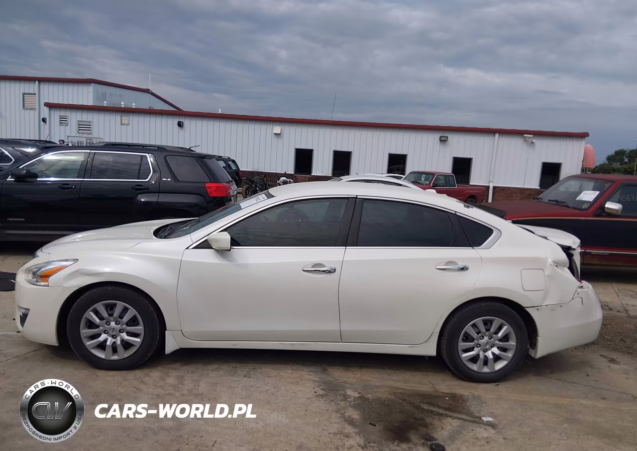 2015 Nissan Altima 2.5 S VIN:1N4AL3AP9FC419230 - 13