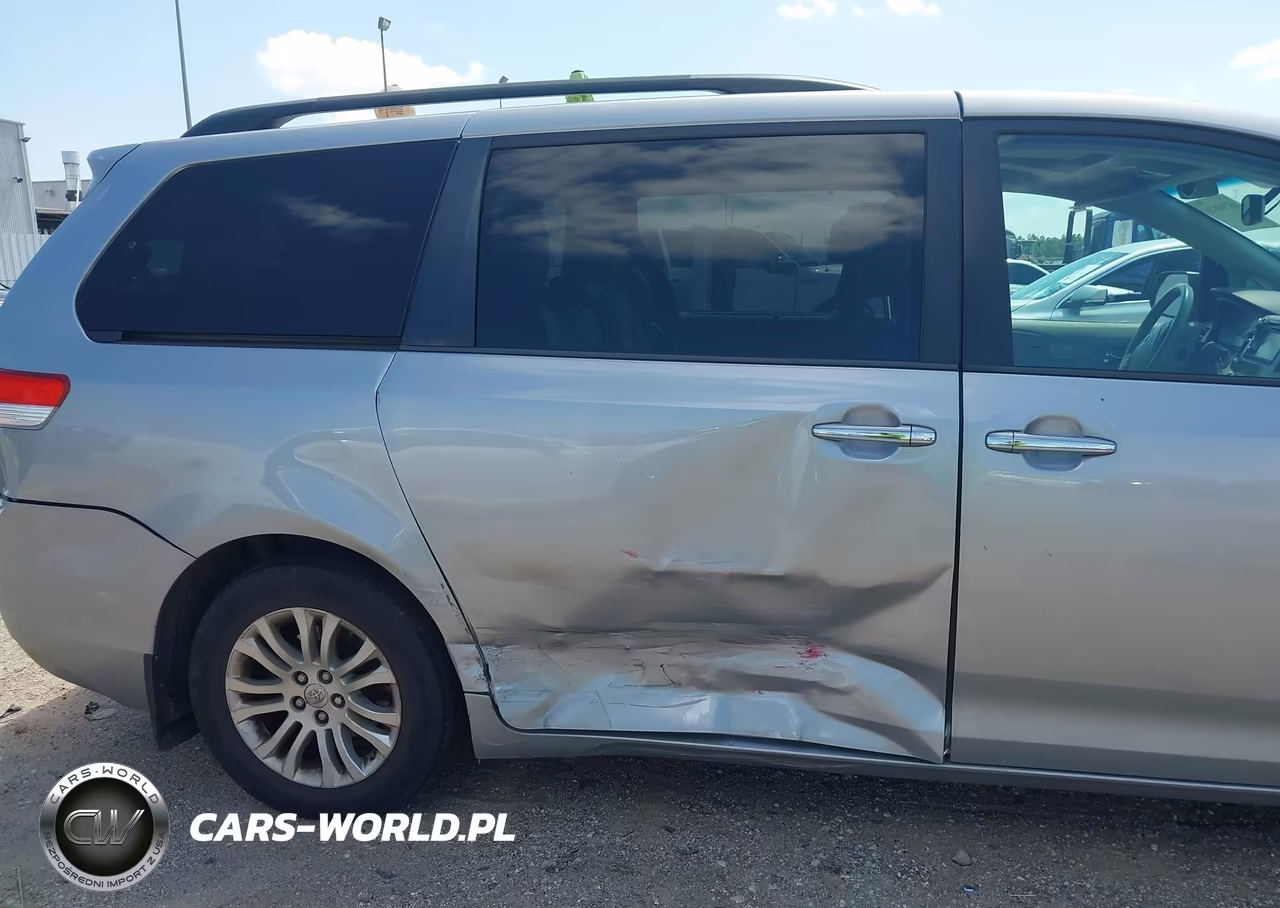 2014 Toyota Sienna Xle V6 8 Passenger VIN:5TDYK3DC6ES473800 - 6