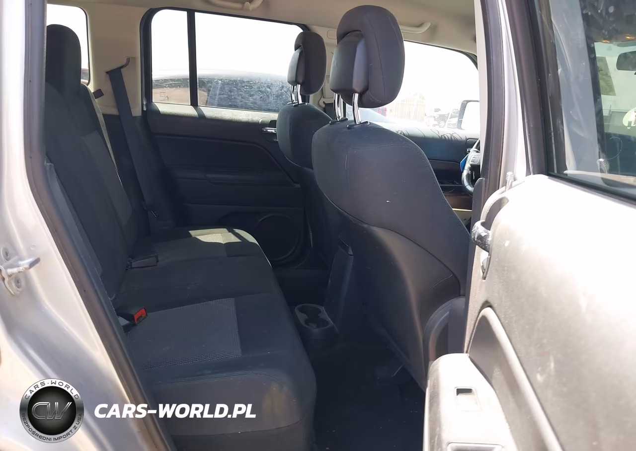 2011 Jeep Patriot Sport VIN:1J4NF1GBXBD257691 - 8