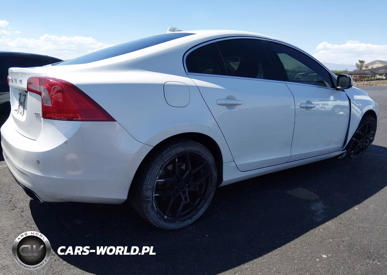 2014 Volvo S60 T5-T5 Platinum-T5 Premier-T5 Premier Plus VIN:YV1612FS4E2297940 - 4