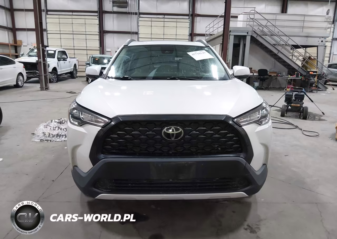 2022 Toyota Corolla Cross Le VIN:7MUBAABG0NV004114 - 13