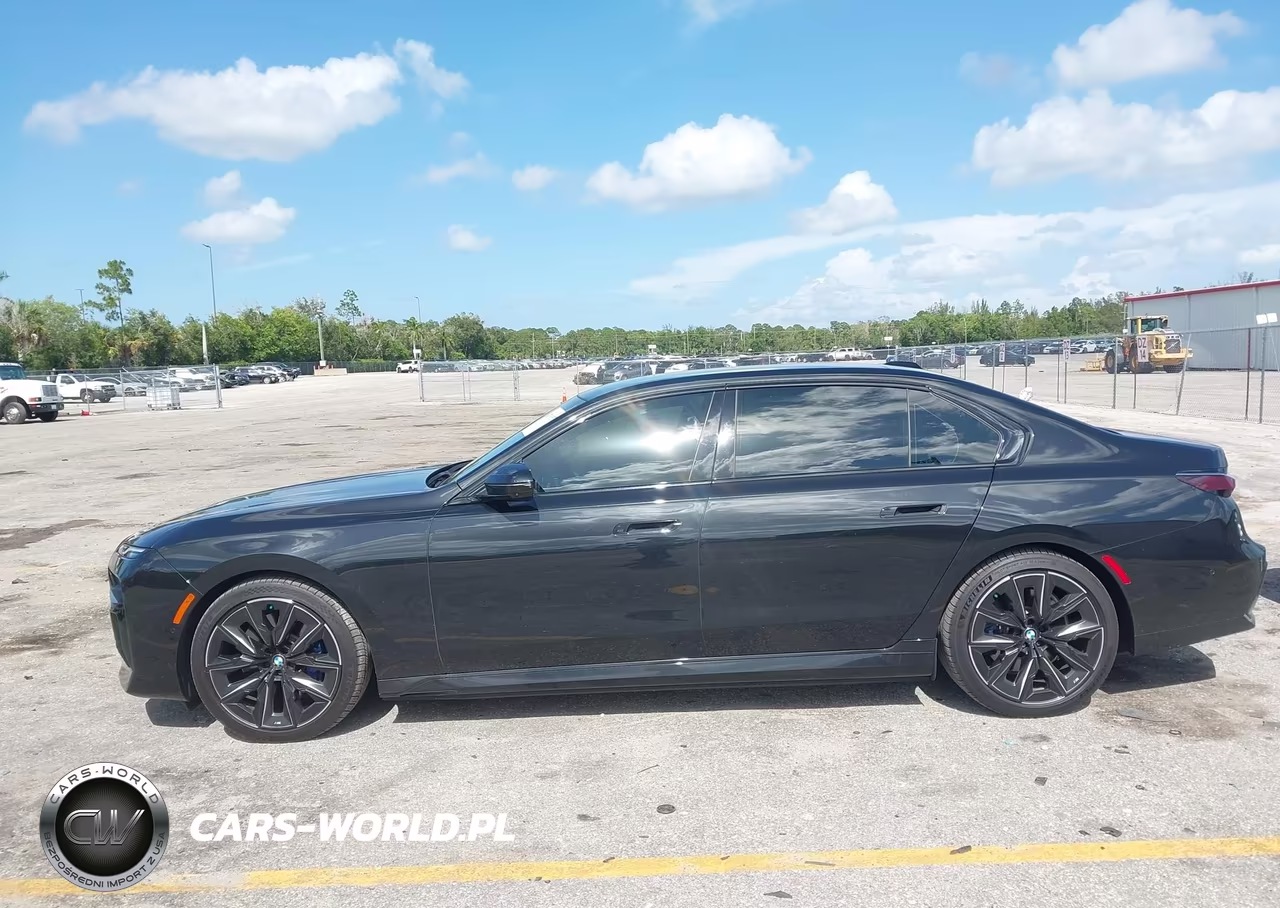 2023 BMW I7 xDrive60 VIN:WBY53EJ01PCN59170 - 14