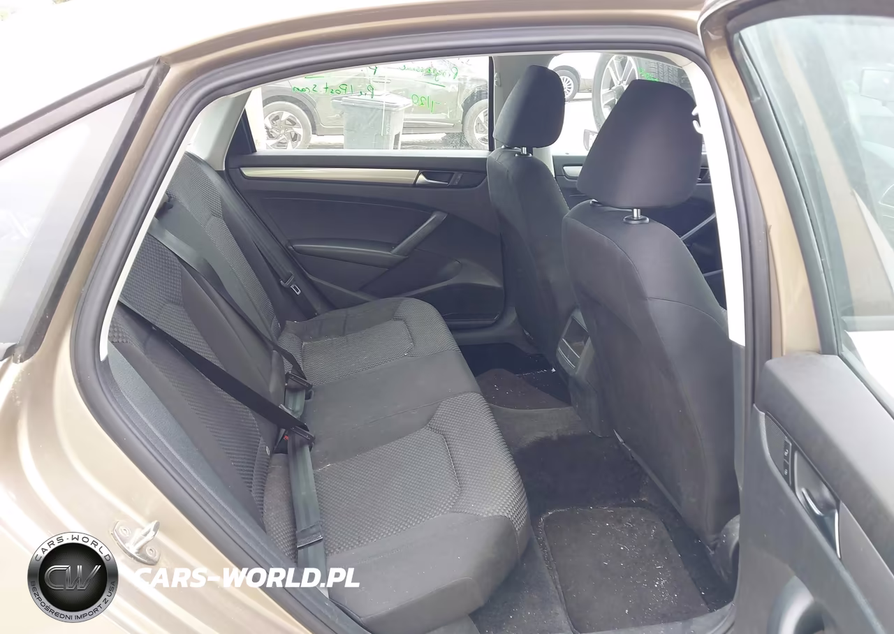 2015 Volkswagen Passat 1.8T S VIN:1VWAT7A37FC046751 - 8