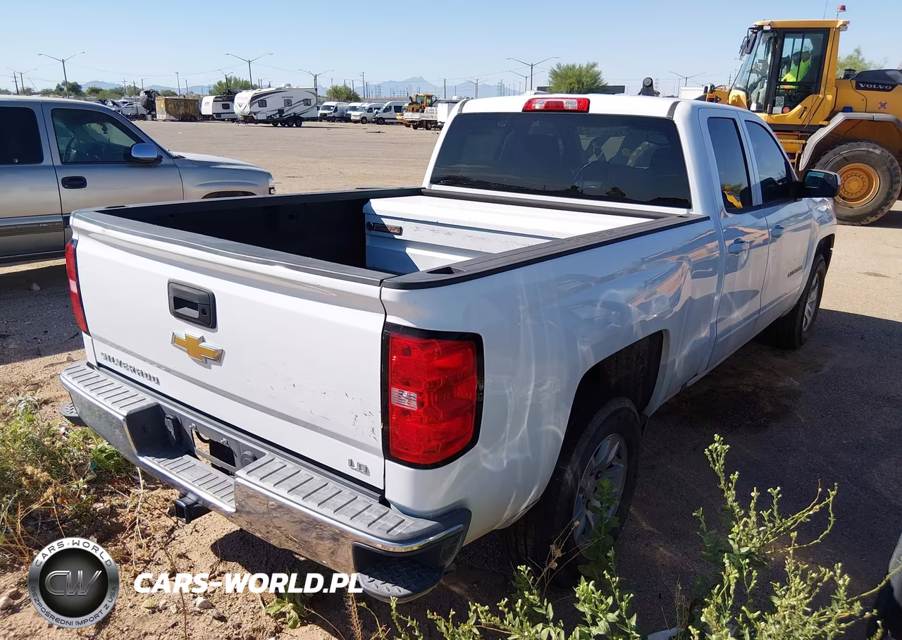 2019 Chevrolet Silverado 1500 Ld Lt VIN:2GCRCPEC0K1114033 - 4