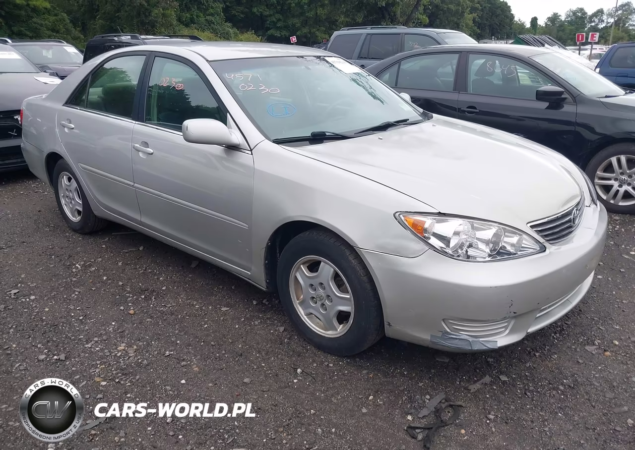 2006 Toyota Camry Le – zdjęcie 1 z 12