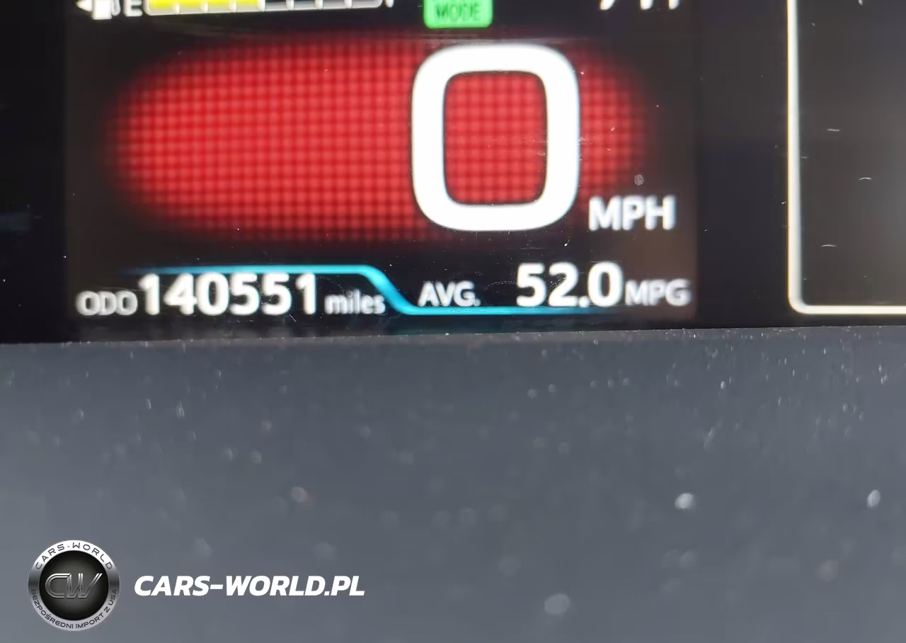 2018 Toyota Prius Prime Plus VIN:JTDKARFPXJ3075495 - 15